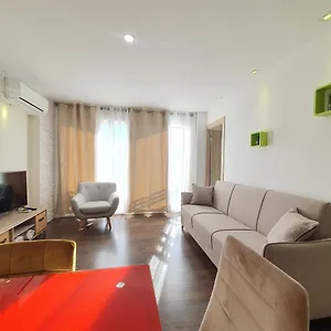  Apartamento Piso Familiar